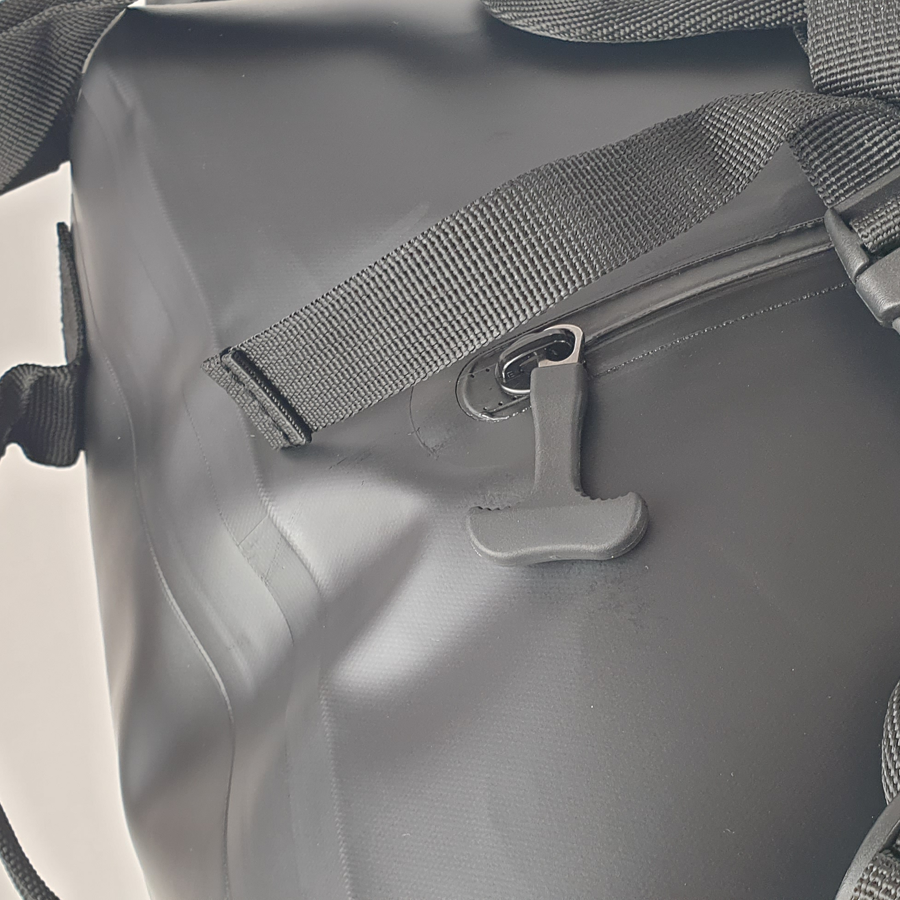 #14 - KGUARD Duffel Bag Mochila Deportiva Estanca (50 litros)